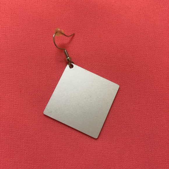 🌈 Square Silver Earrings - Picture 2 of 3